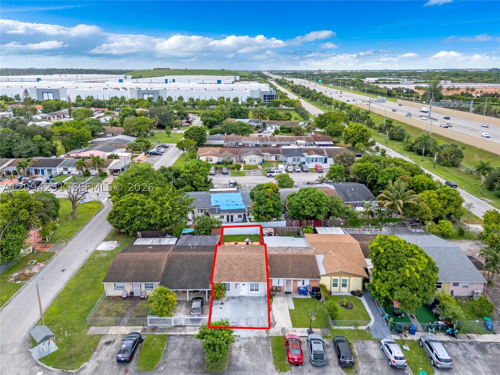 Property Photo: 21466 NW 40th Cir Ct FL 33055