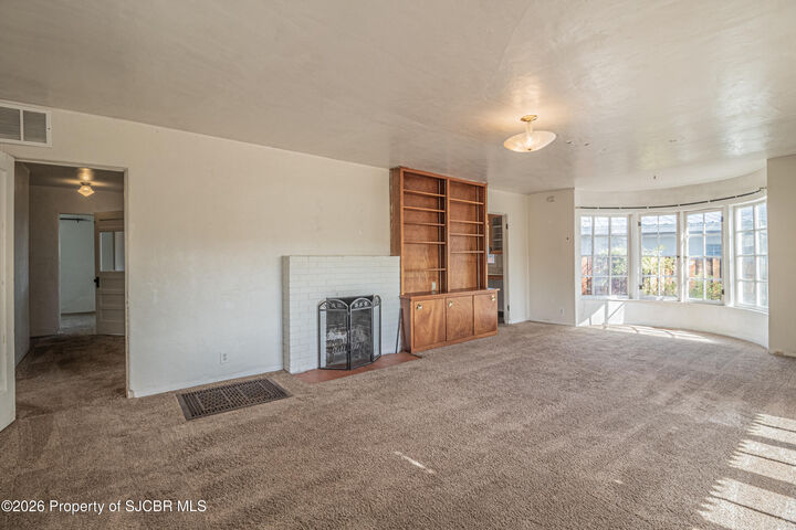 Property Photo:  610 E La Plata Street  NM 87401 