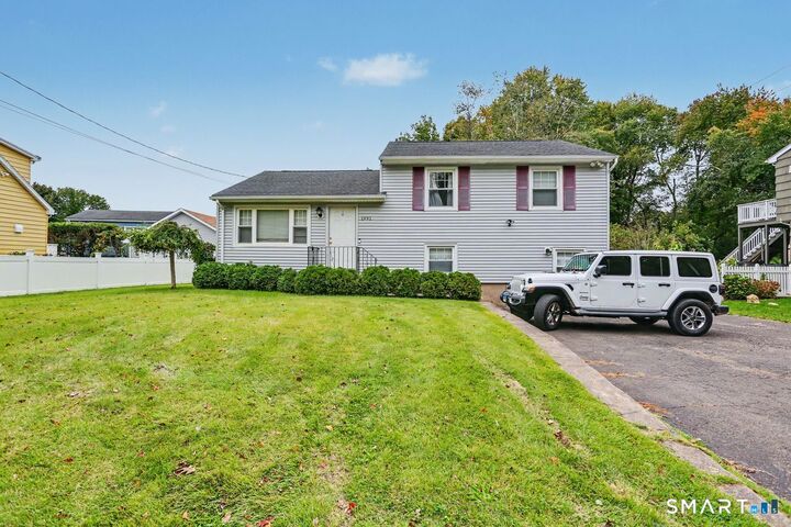 Property Photo:  1991 Old Town Road  CT 06606 