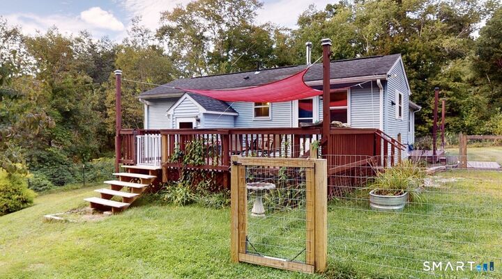 Property Photo:  9 Rustic Way  CT 06373 