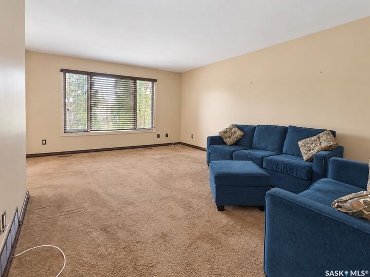 Property Photo:  7122 Lawrence Drive  SK S4X 3X6 