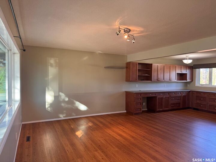 Property Photo:  502 6th Street E  SK S0A 4T0 