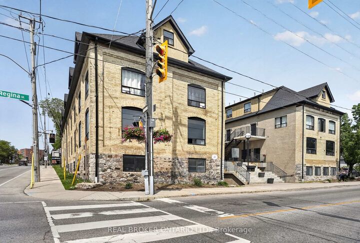 Photo de la propriété: 12 Bridgeport Road E 9 ON N2J 2J3