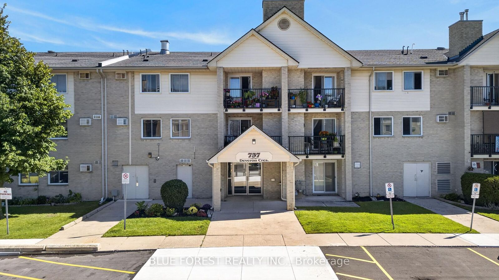 Property Photo:  737 Deveron Crescent 210  ON N5Z 4X9 