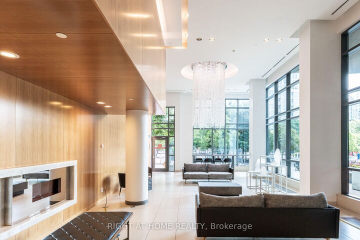 Property Photo:  209 Fort York Boulevard 771  ON M5V 4A1 