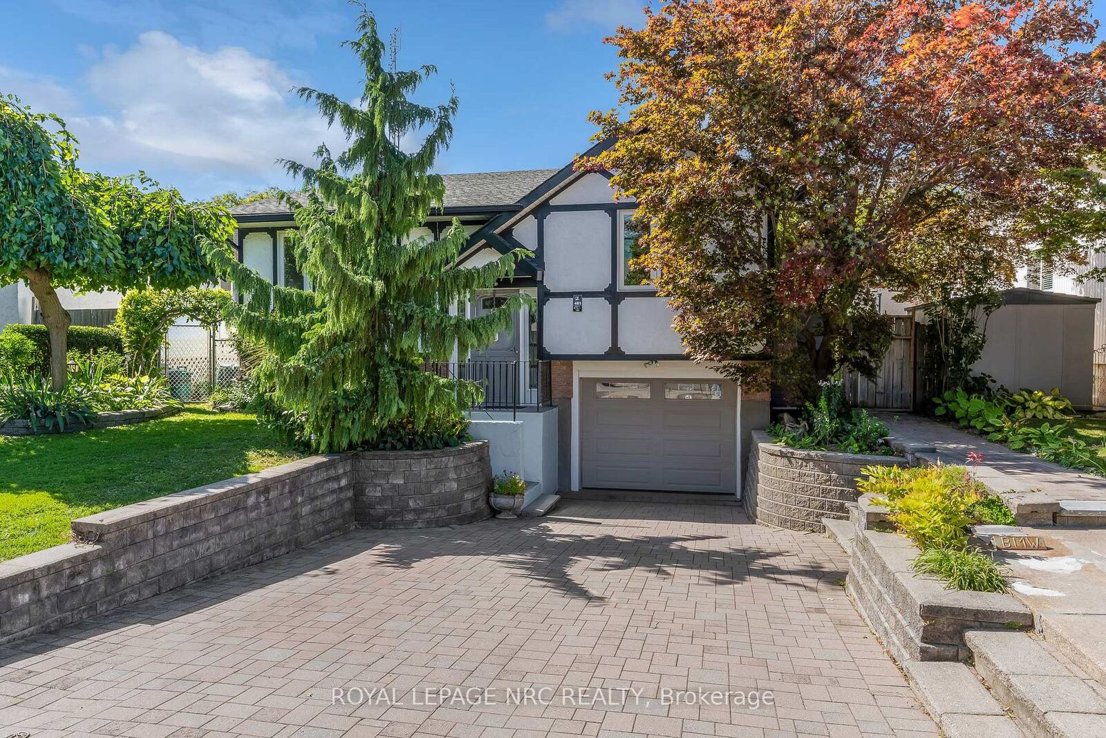 Property Photo: 481 Bunting Road ON L2M 6X1