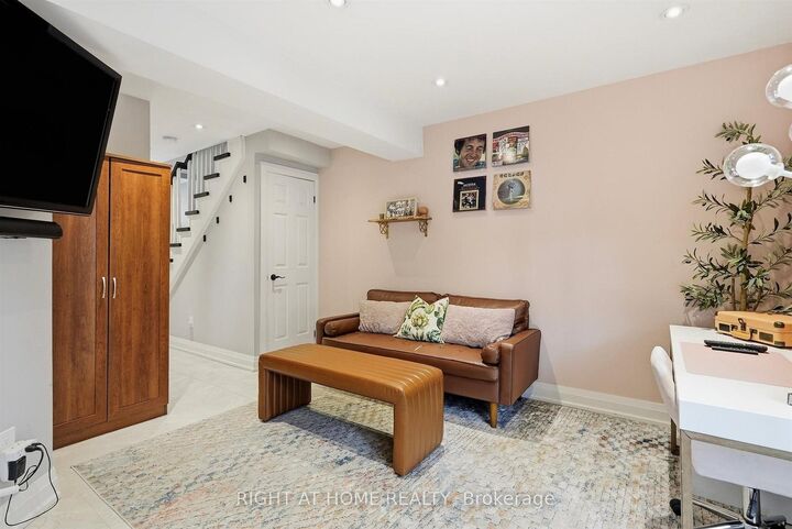 Property Photo:  4101 Westminster Place 45  ON L4W 4X4 