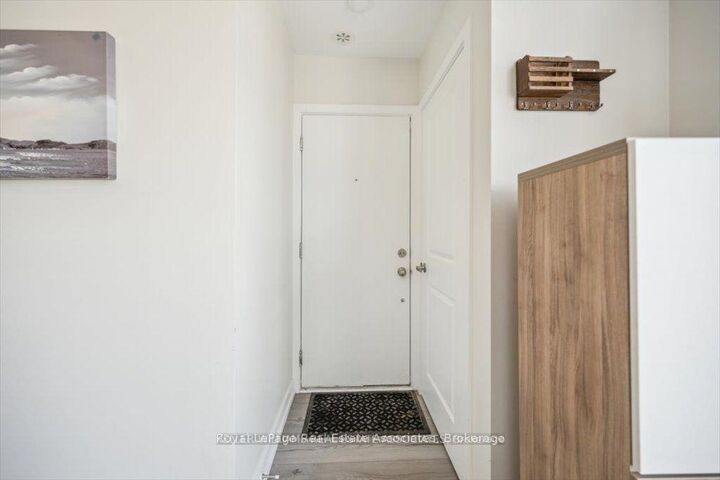 Property Photo: 3058 Sixth Line 204 ON L6M 1P8