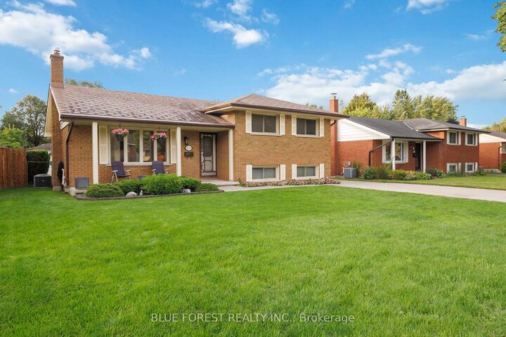 Photo de la propriété:  1260 Victoria Drive  ON N5Y 4E4 