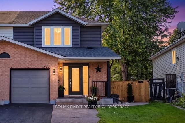 Property Photo: 1377 Brackenwood Crescent ON K7P 2W4