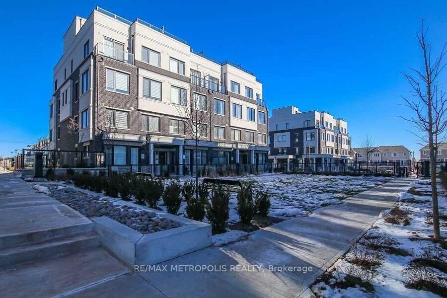Property Photo:  1711 Pure Springs Boulevard 114  ON L1X 0E3 