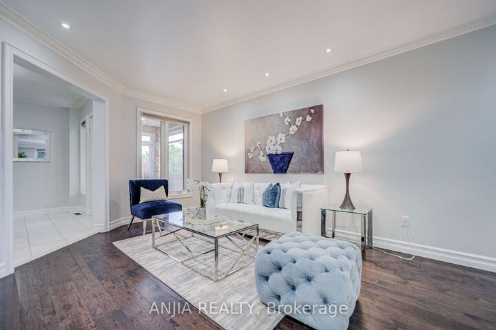 Photo de la propriété: 7 Allayden Drive ON L1P 1L5