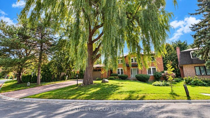 Property Photo:  5 Elmira Court 201  ON M2K 2T1 