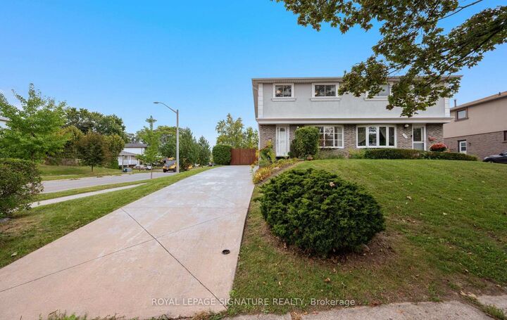Photo de la propriété: 783 Dodsworth Crescent ON L4Y 2H8