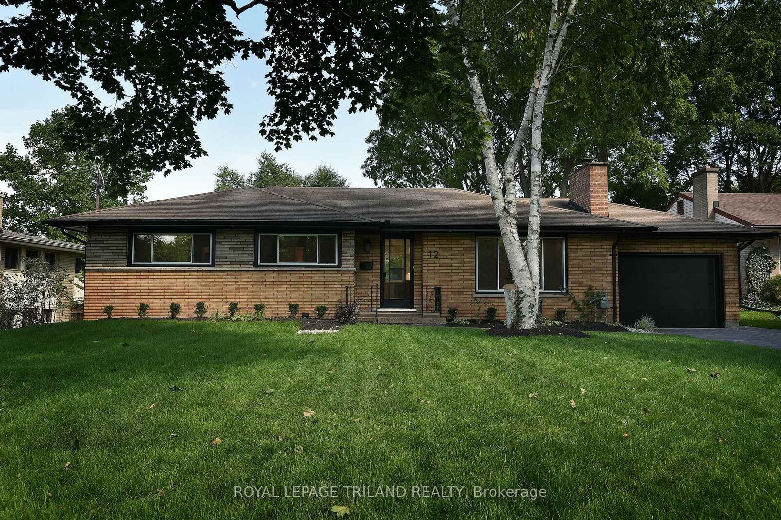Property Photo: 12 Mountsfield Drive ON N6C 2S5
