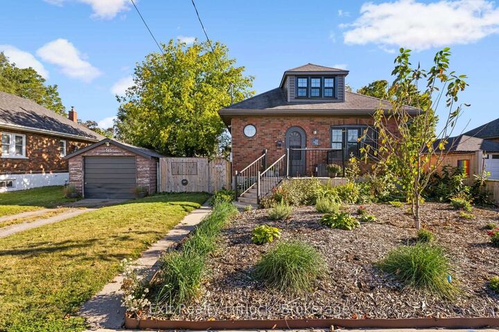Property Photo:  545 Braidwood Avenue  ON K9J 1V9 