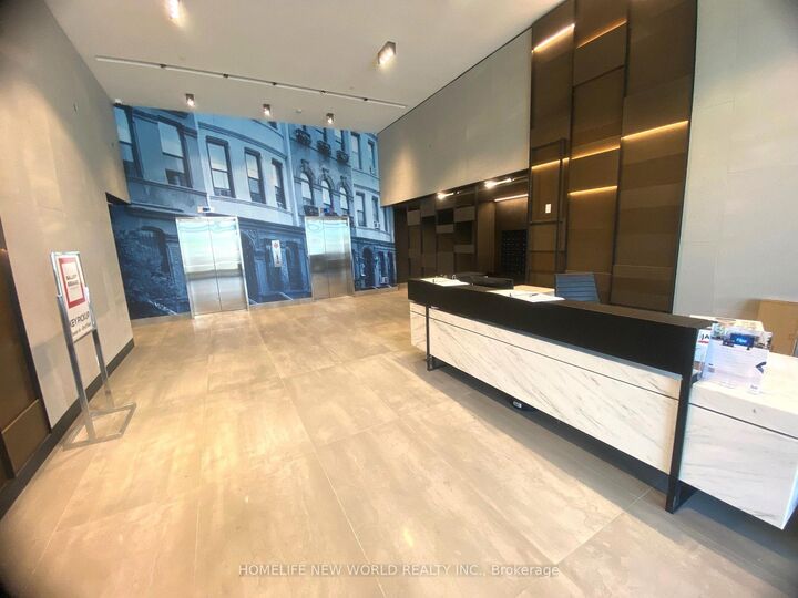 Property Photo:  292 Verdale Crossing 1408  ON L6G 0H6 