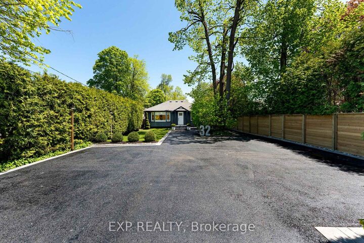 Property Photo:  32 Farley Circle  ON L0E 1S0 