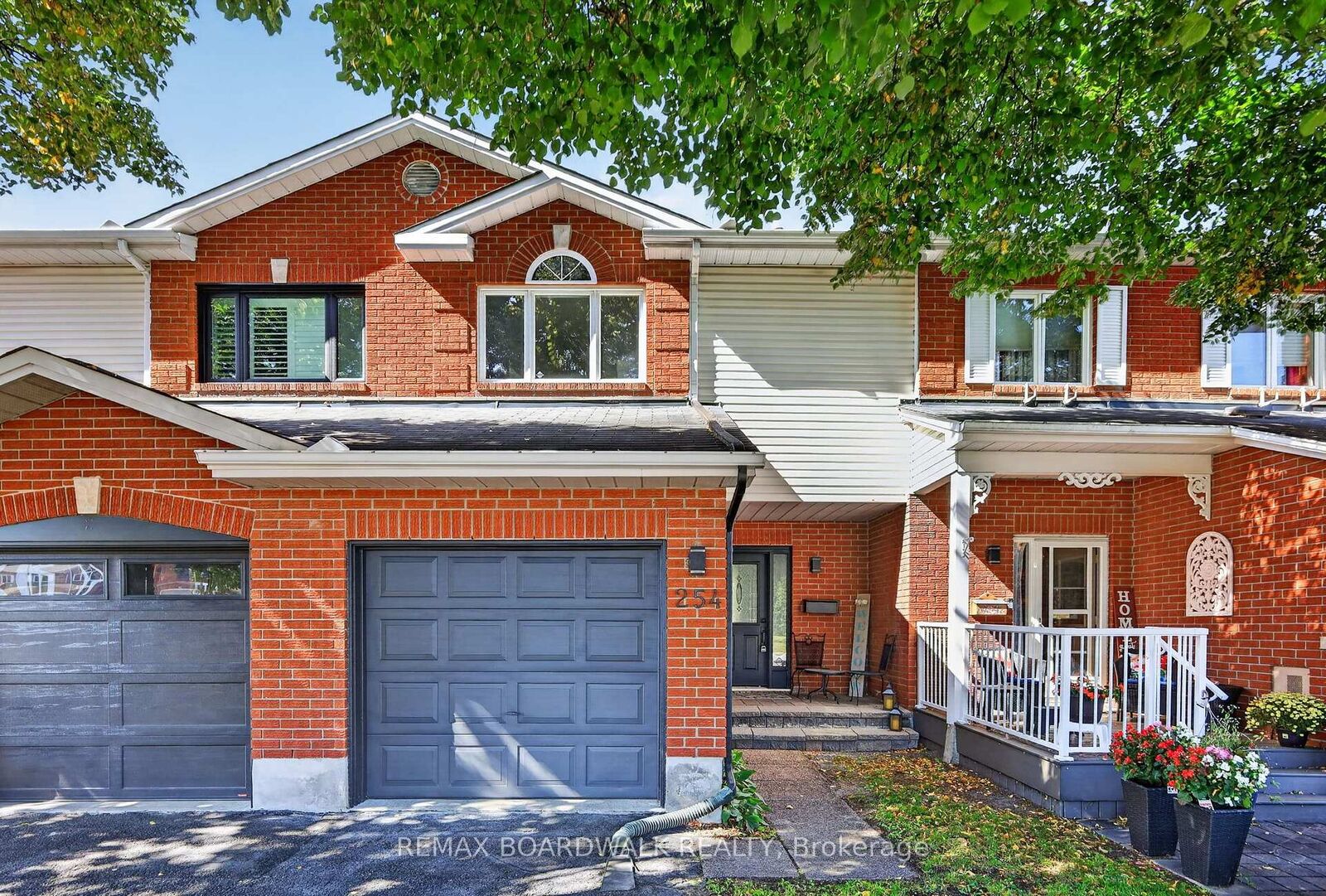 Property Photo:  254 Stoneway Drive  ON K2G 6A8 