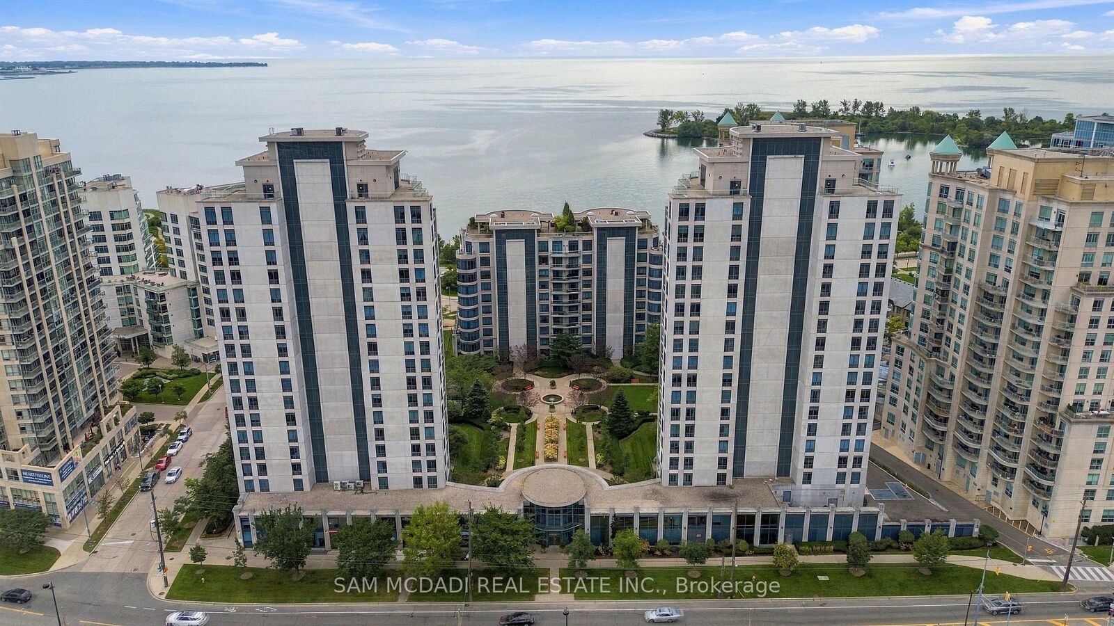 Photo de la propriété: 2087 Lake Shore Boulevard W 103 ON M8V 4G3