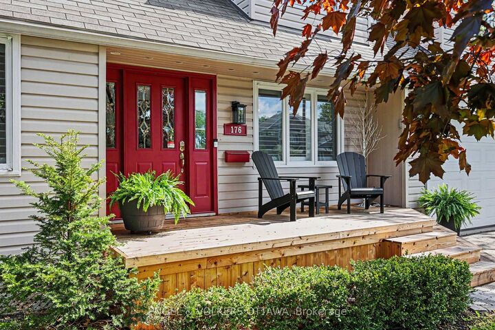 Photo de la propriété: 176 Sanford Avenue ON K2C 0E9