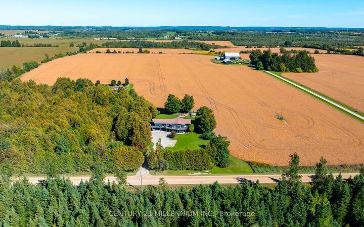 Photo de la propriété: 433527 4th Line ON L9W 0P2