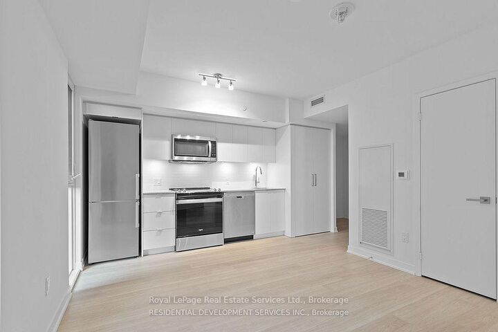 Property Photo:  500 Wilson Avenue 636  ON M3H 0E5 