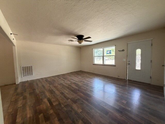 Property Photo:  4437 NE 104th Road  OK 74578 