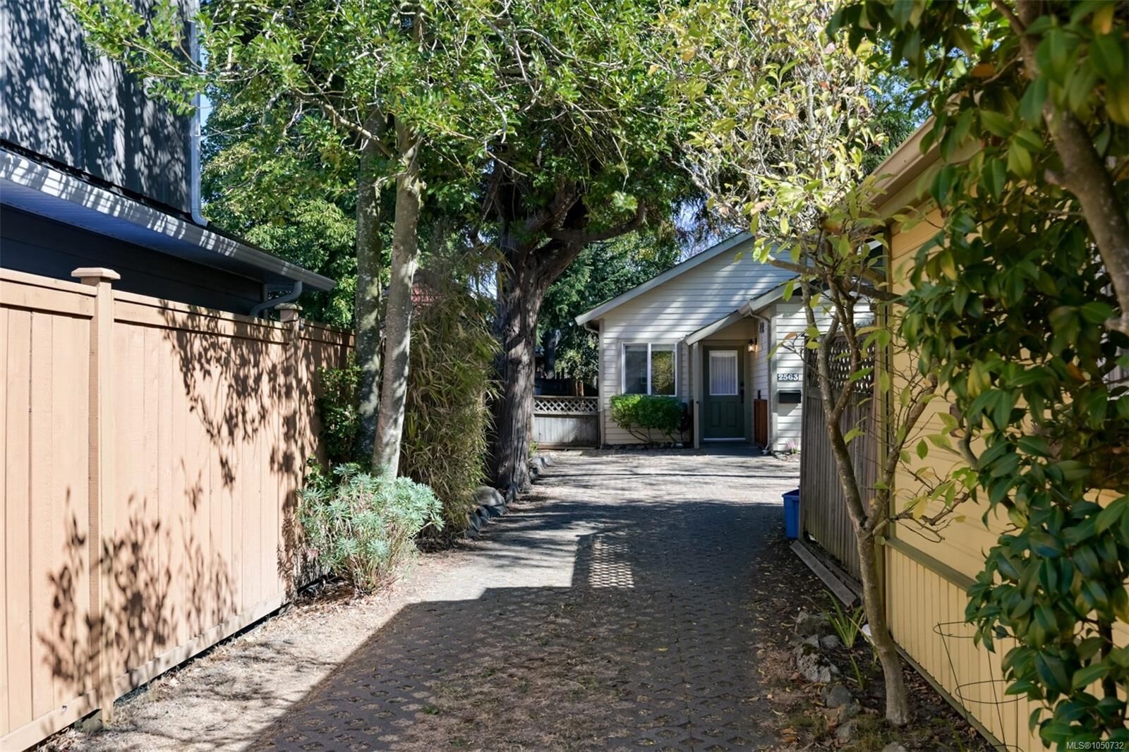 Property Photo:  2563 Shelbourne St  BC V8R 4L7 