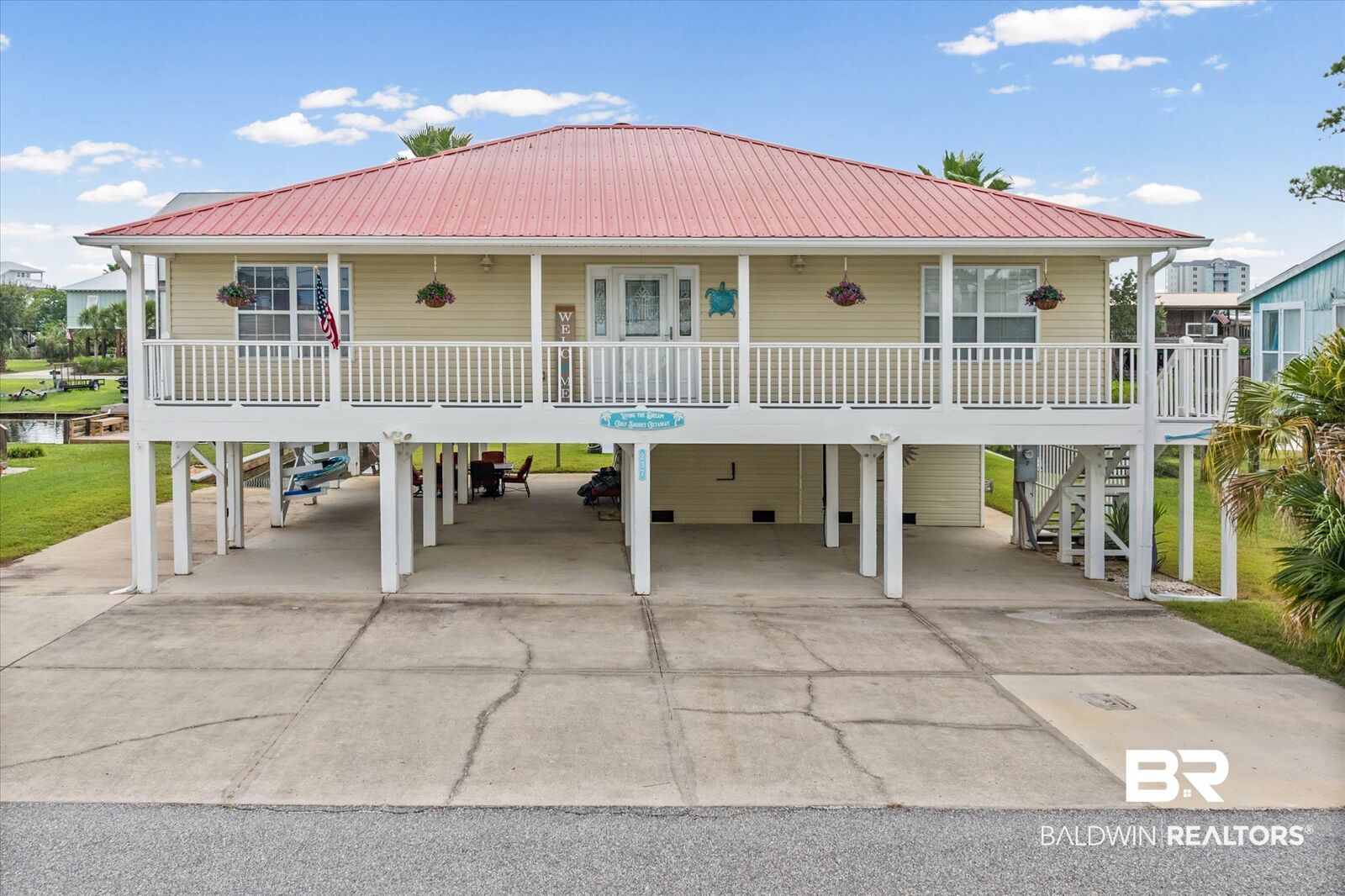 Property Photo: 237 W 6th Avenue AL 36542