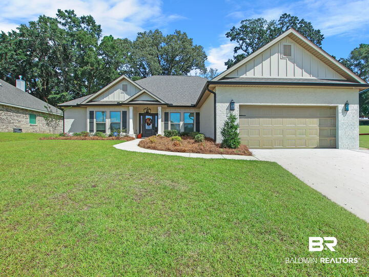Property Photo: 330 Barndling Street AL 36532