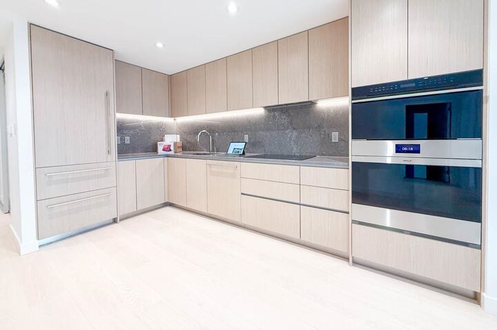 Property Photo:  777 Harbour Way 406  BC V7P 0G2 
