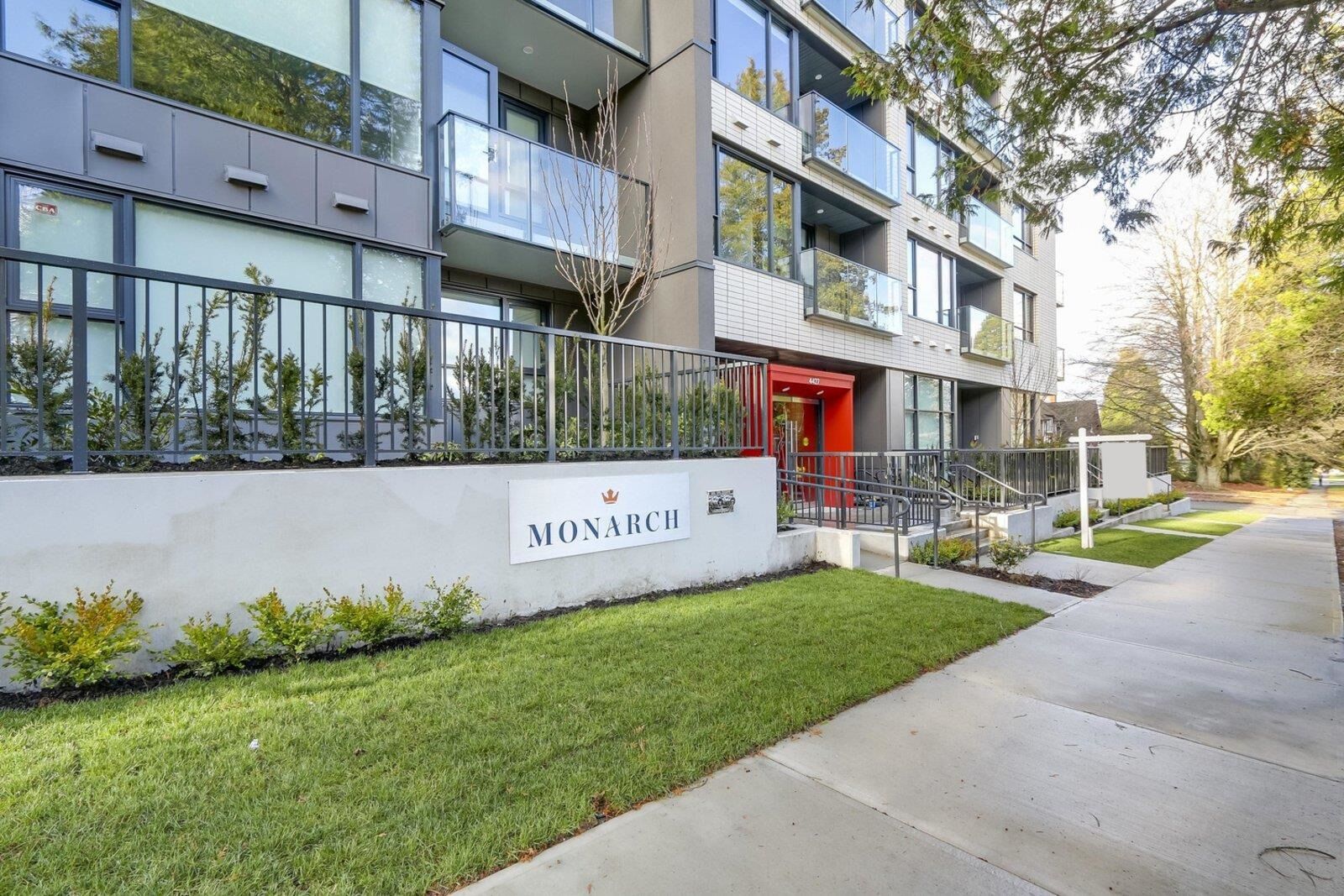 Property Photo:  4427 Cambie Street 102  BC V5Z 2Y8 