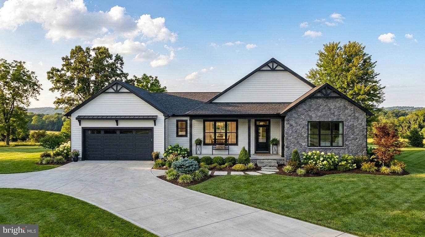 Property Photo: 15515 Chestnut Tree Court VA 23117
