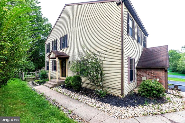Property Photo:  251 Parkview Way  PA 18940 