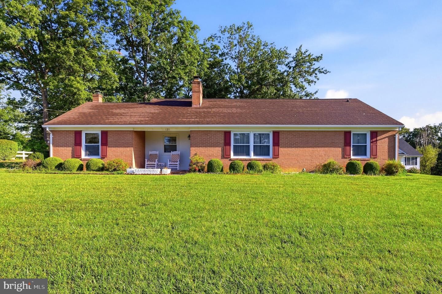 Property Photo: 121 Elmwood Road VA 22602