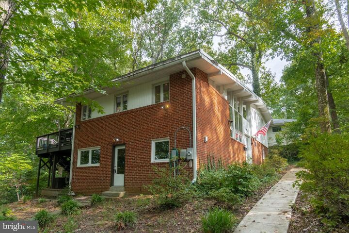 Property Photo:  3615 Tallwood Terrace  VA 22041 