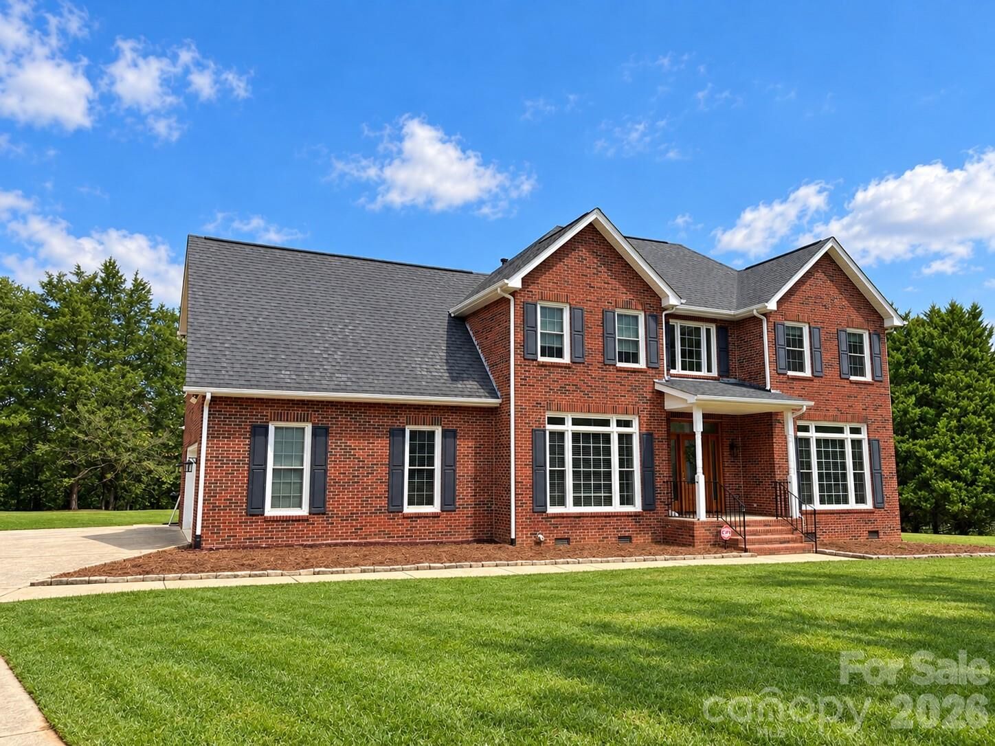 Property Photo: 16506 Whispering Oaks Lane SC 29708