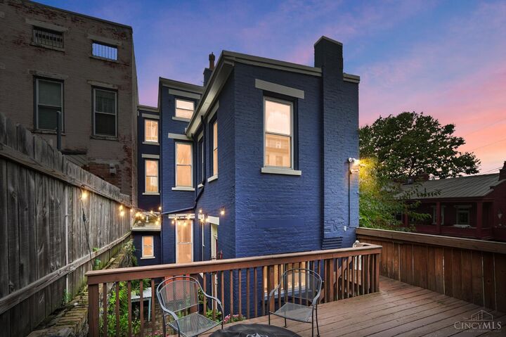Property Photo:  524 Liberty Hill  OH 45202 
