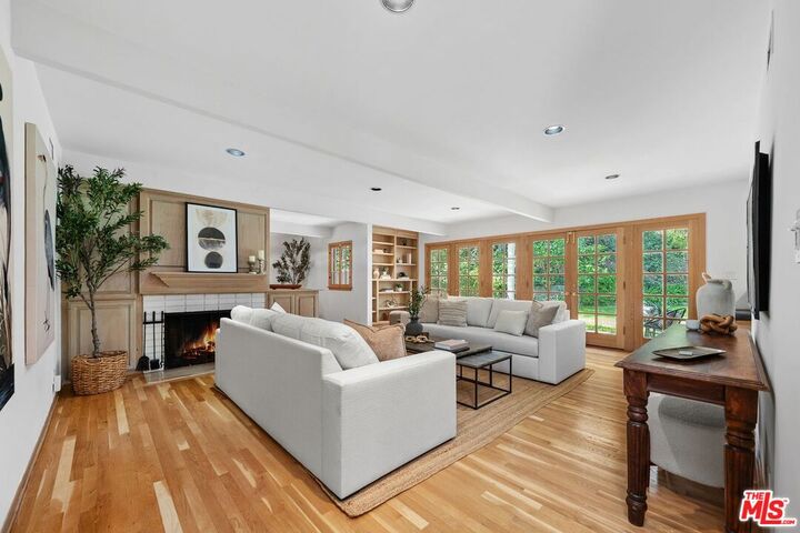 Property Photo:  13331 Westcove Dr  CA 90049 
