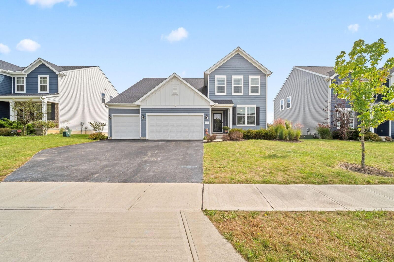 Property Photo:  776 Fescue Road  OH 43021 