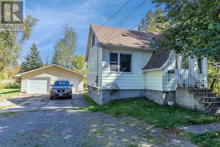 Property Photo: 1310 Peoples Rd ON P6C 3W8