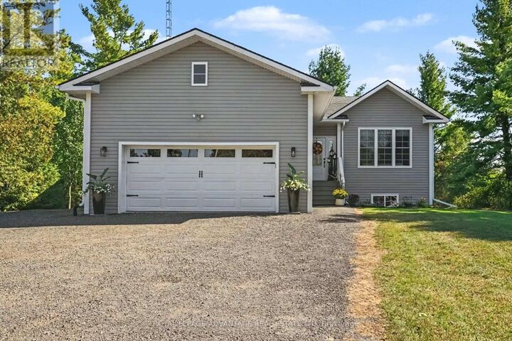 Property Photo: 949 Drummond Concession 1 Road ON K7H 3C3