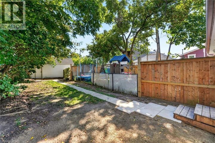 Property Photo:  213 Maple Street  ON N1A 2G3 