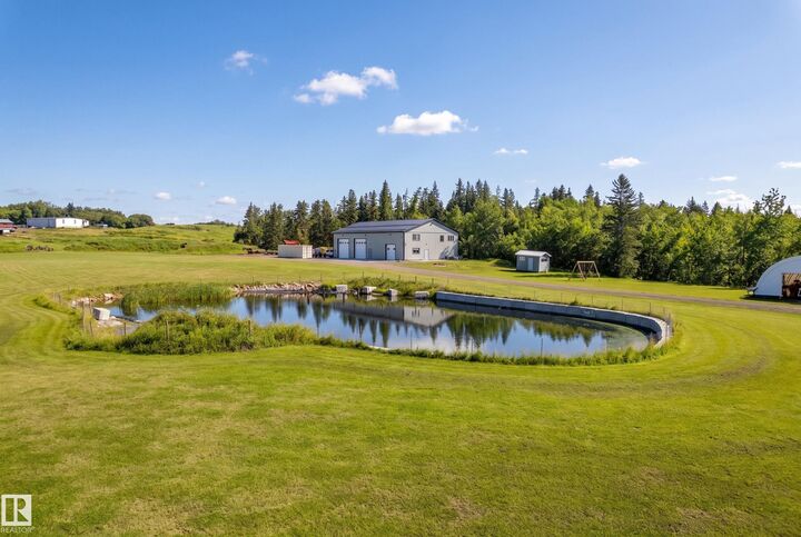 Property Photo: 49279 Rge Rd 240 AB T4X 0Z6