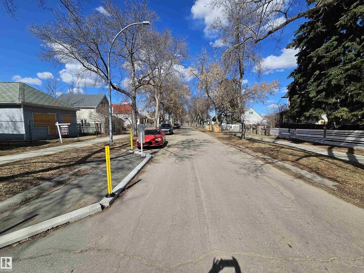 Property Photo:  11406 88 Street NW  AB T5B 3R1 