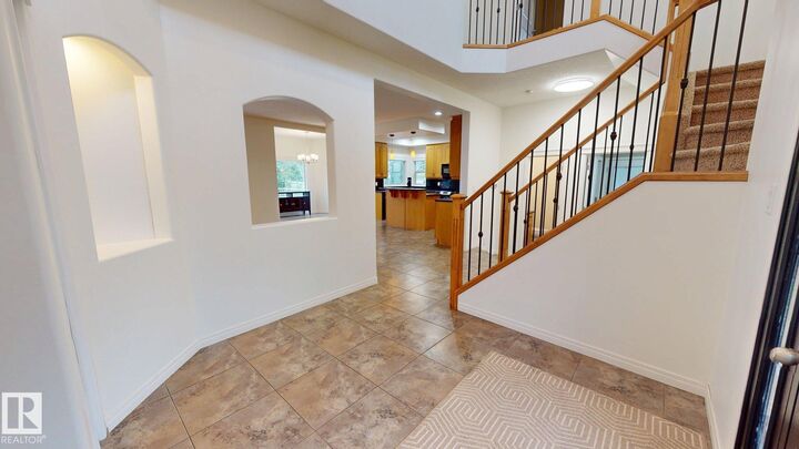 Property Photo:  163 Caldwell Way NW  AB T6M 2X1 