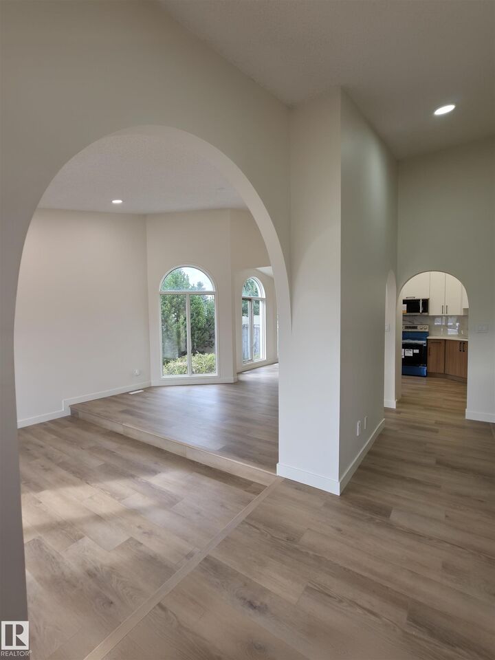 Property Photo:  4440 32 Street NW  AB T6T 1G5 