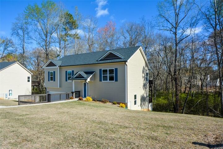 Property Photo: 1816 Jessica Way GA 30680