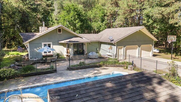 Property Photo:  4211 S Lyons Road  MI 48851 